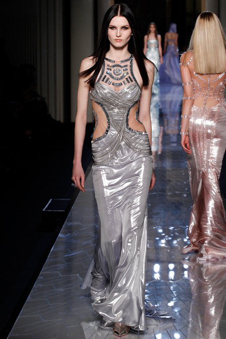 Коллекция Versace весна 2023 лето 2023