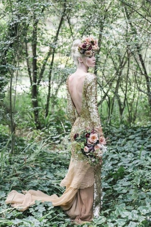 золотое свадебное платье ретро