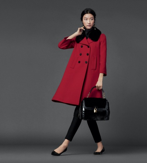 красное пальто Dolce&Gabbana