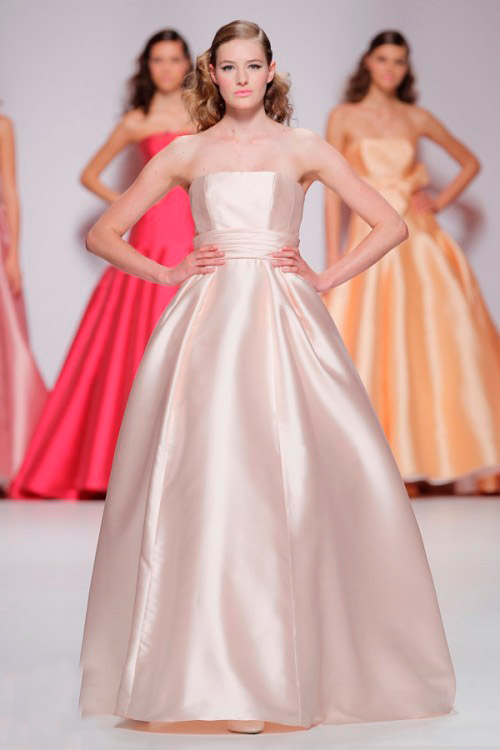 светло розовое свадебное платье Cymbeline
